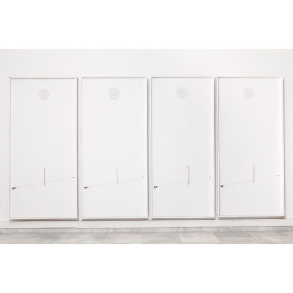 Εικονίδιο του έργου Τάκις, Μουσικό, 1977. Πατήστε για να ακούσετε την ακουστική περιγραφή του έργου και πληροφορίες για τον καλλιτέχνη.