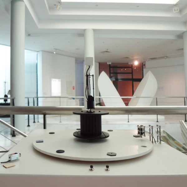 Εικονίδιο του έργου Διαδραστικό Μουσειοπαιδαγωγικό Κουτί 2. Πατήστε για να ακούσετε την ακουστική περιγραφή του έργου και πληροφορίες για τον καλλιτέχνη.